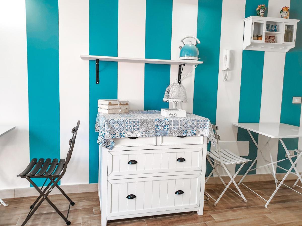 Dafni E Naide Bed & Breakfast Cefalu Bagian luar foto