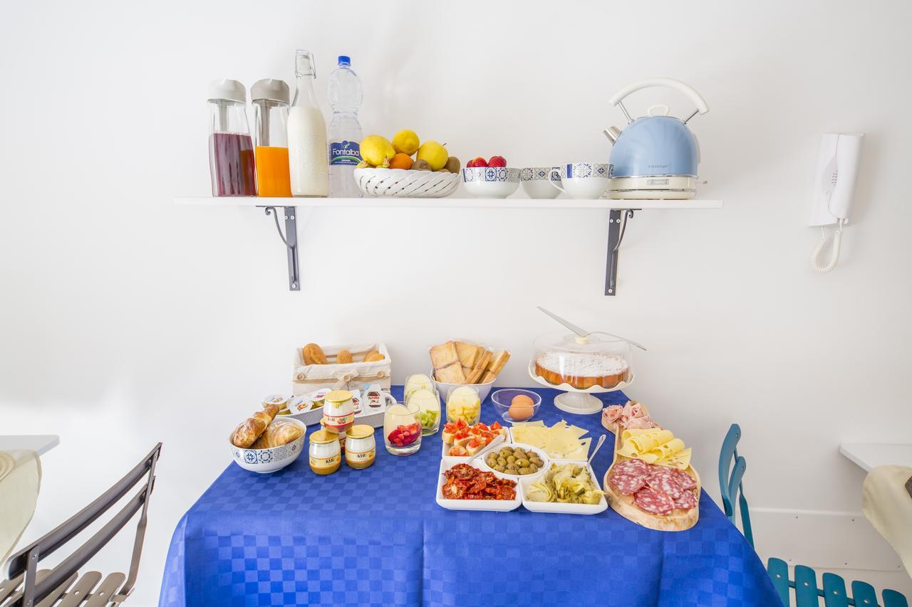 Dafni E Naide Bed & Breakfast Cefalu Bagian luar foto