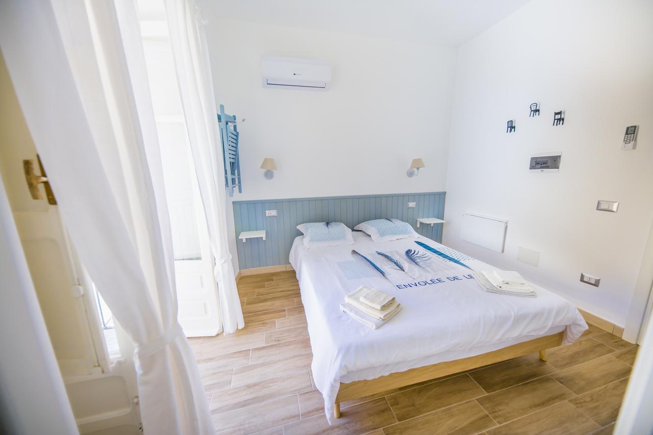 Dafni E Naide Bed & Breakfast Cefalu Bagian luar foto