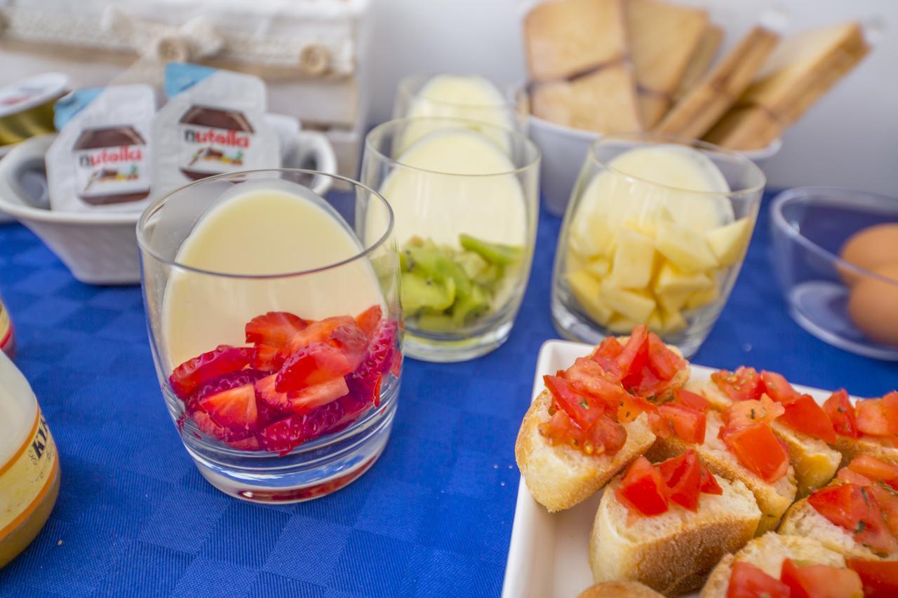 Dafni E Naide Bed & Breakfast Cefalu Bagian luar foto