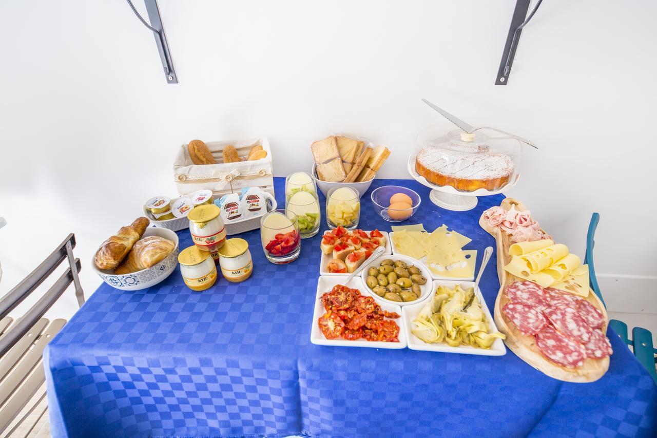 Dafni E Naide Bed & Breakfast Cefalu Bagian luar foto